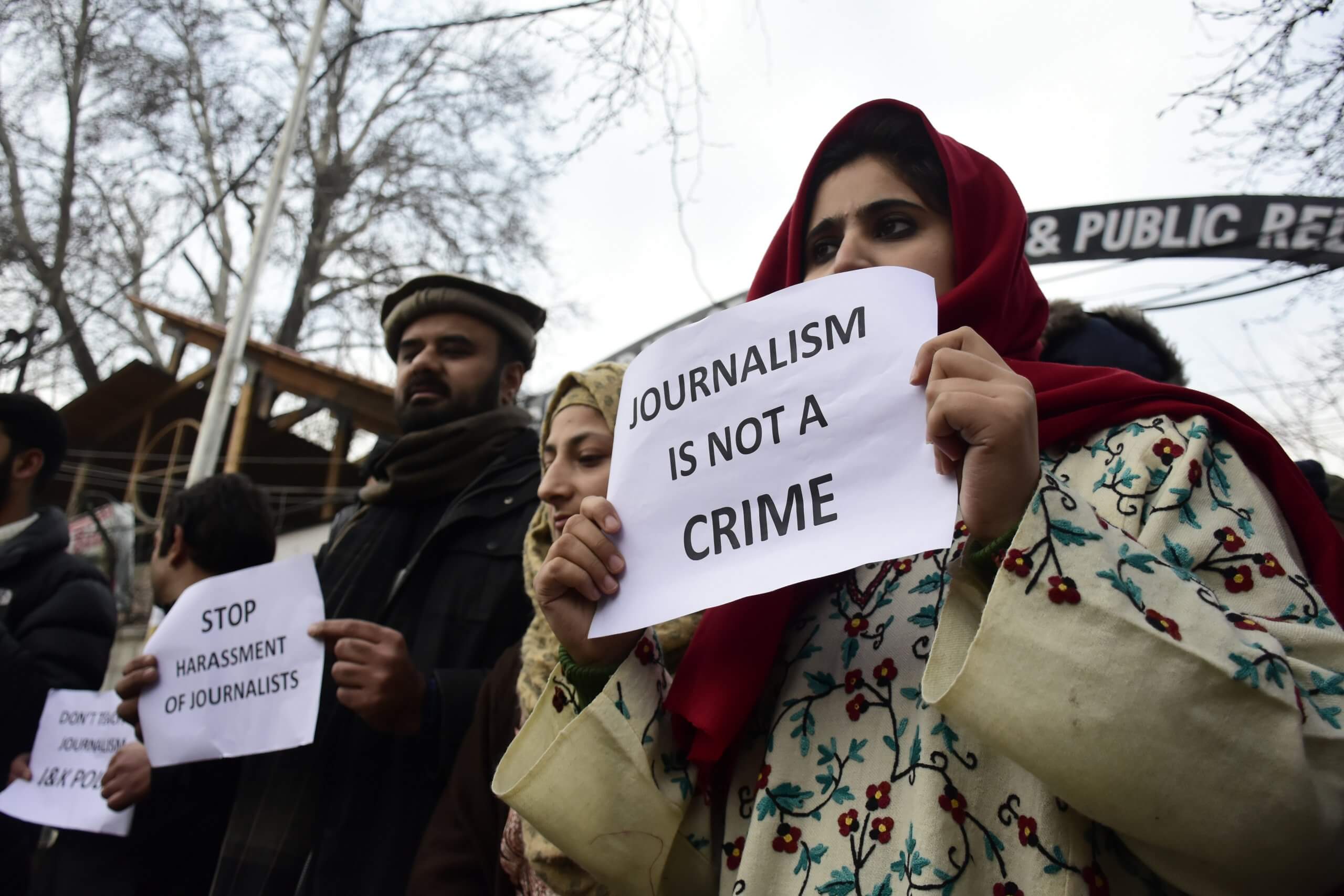 Read more about the article Journalists’ coalition nudges govts on safety commissions