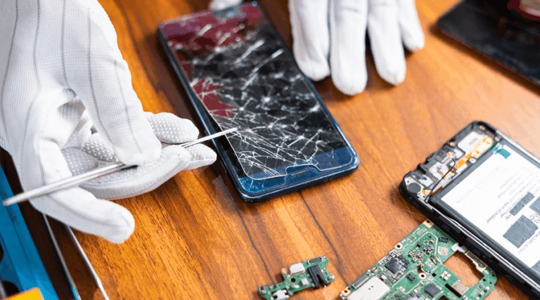 How Manual Management is Hurting Your Phone Repair Business